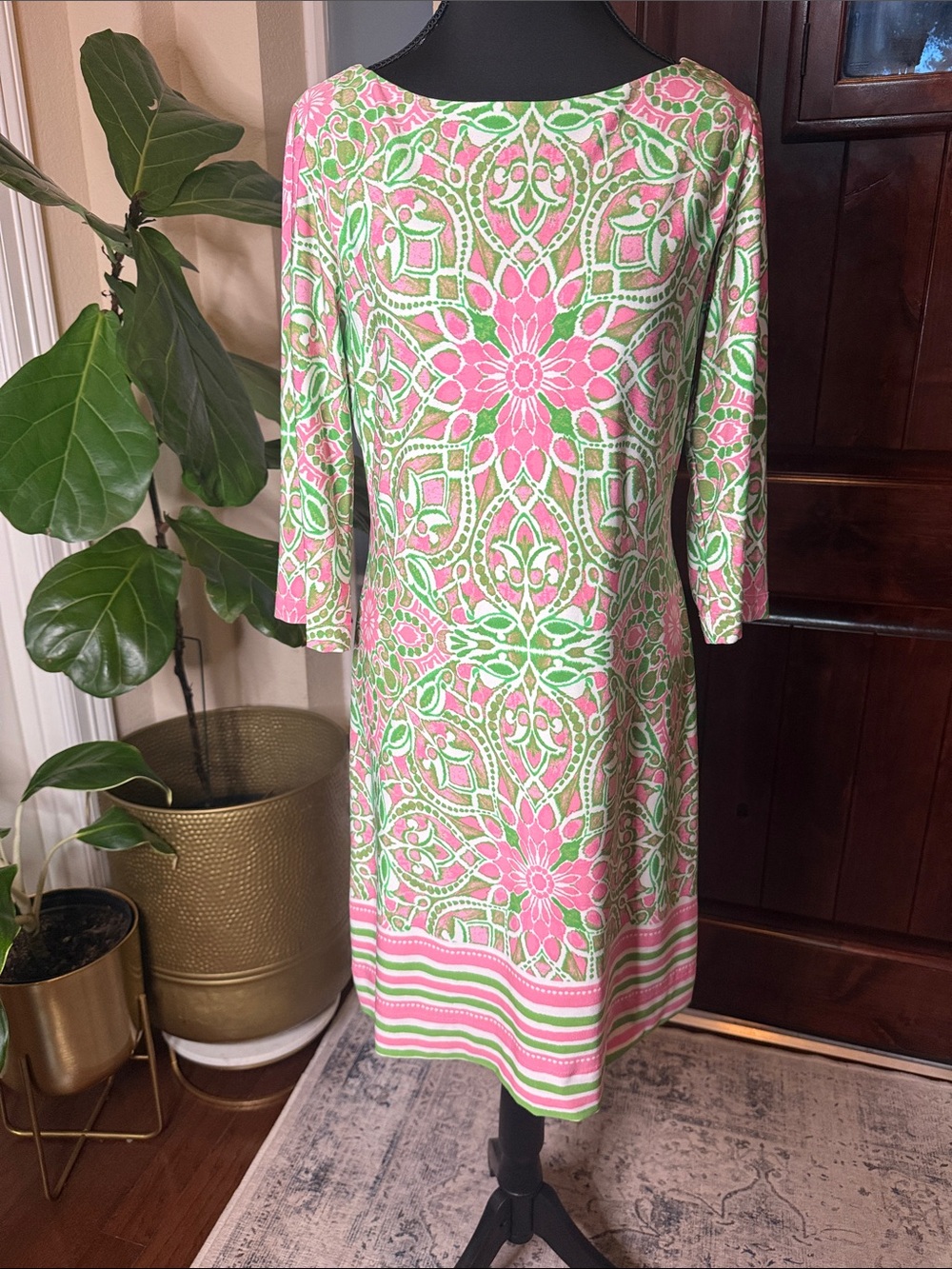 Taylor Pink & Grass Green Medallion Geometric Print Boat Neck Dress Size 6